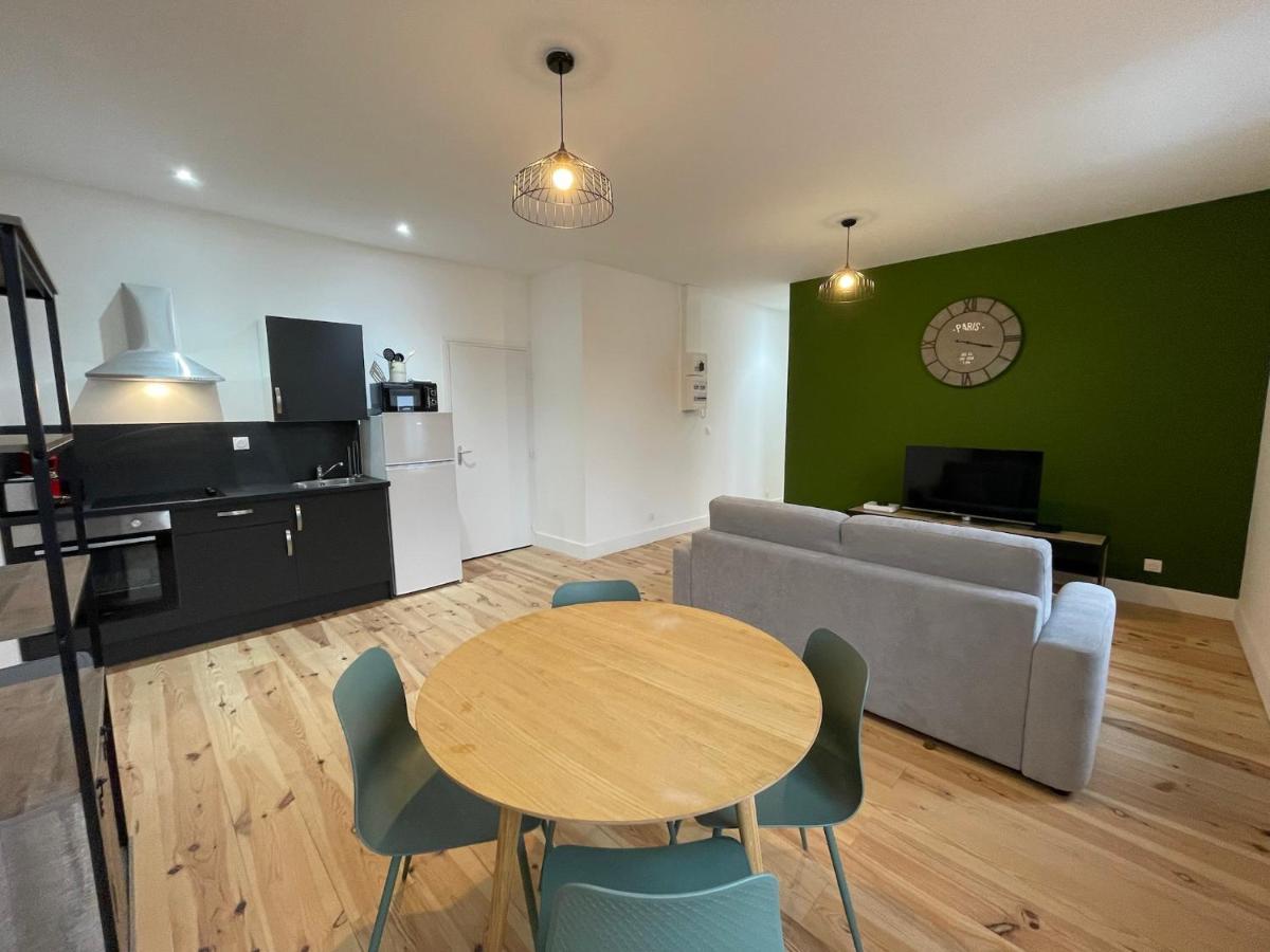 Residence Croix D'Anzin วาลองเซียนส์ ภายนอก รูปภาพ