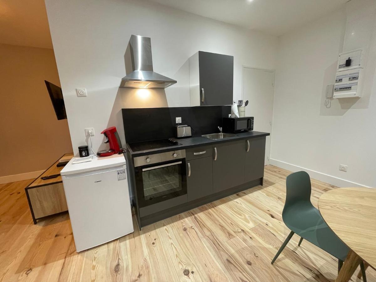 Residence Croix D'Anzin วาลองเซียนส์ ภายนอก รูปภาพ