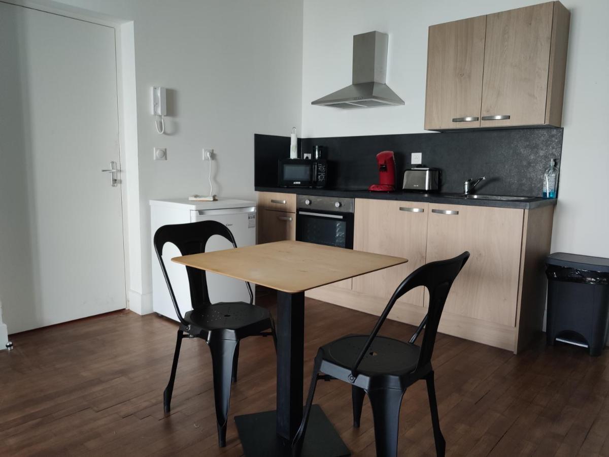 Residence Croix D'Anzin วาลองเซียนส์ ภายนอก รูปภาพ